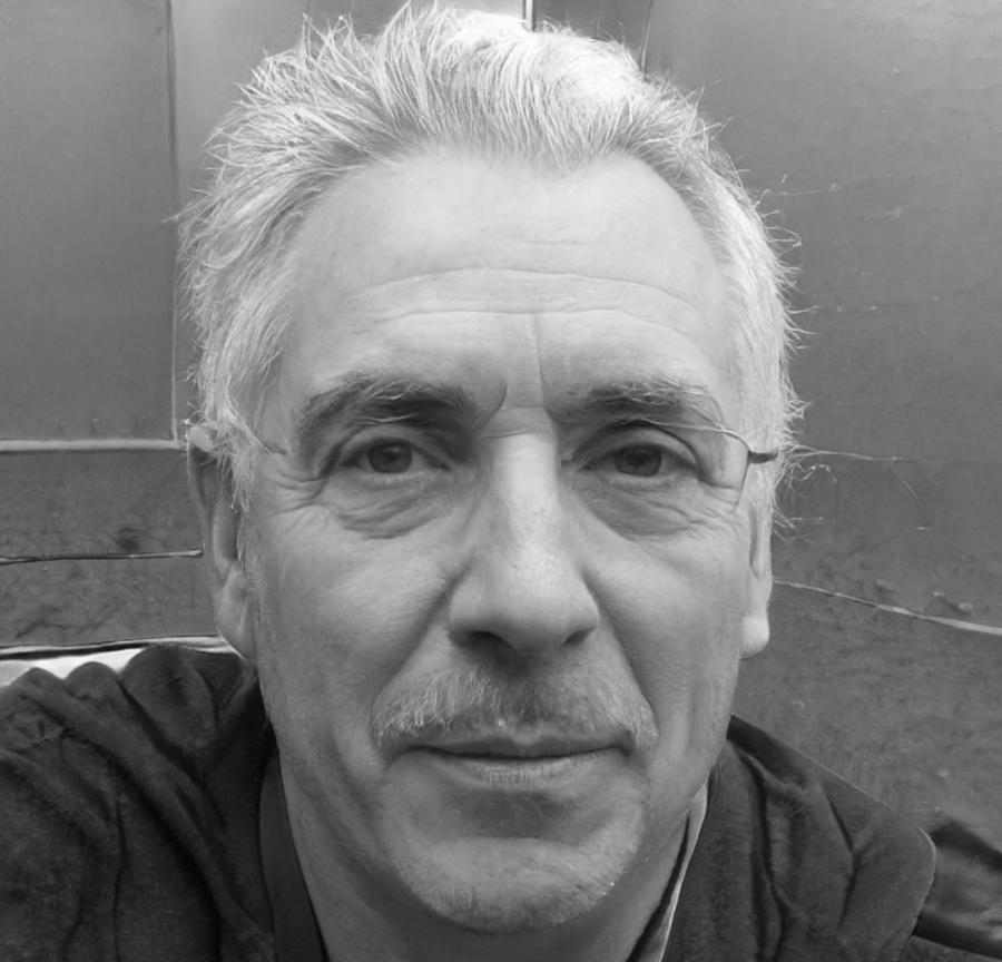 Professional portrait of Björn Lindqvist, Regional Manager